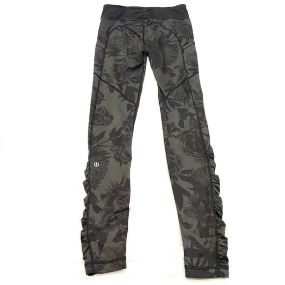 Lululemon Speed Tight Luxtreme Size 6 - Picture 3 of 9